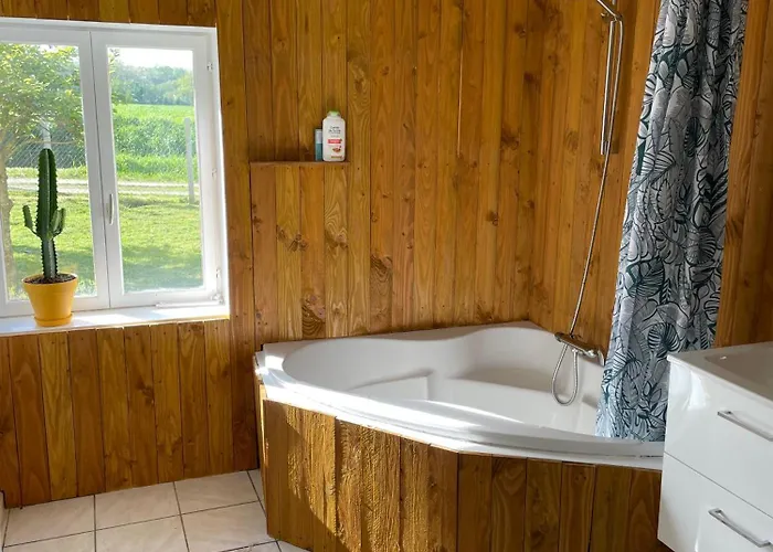 De Courdoux Feriehus Sargé Les Le Mans